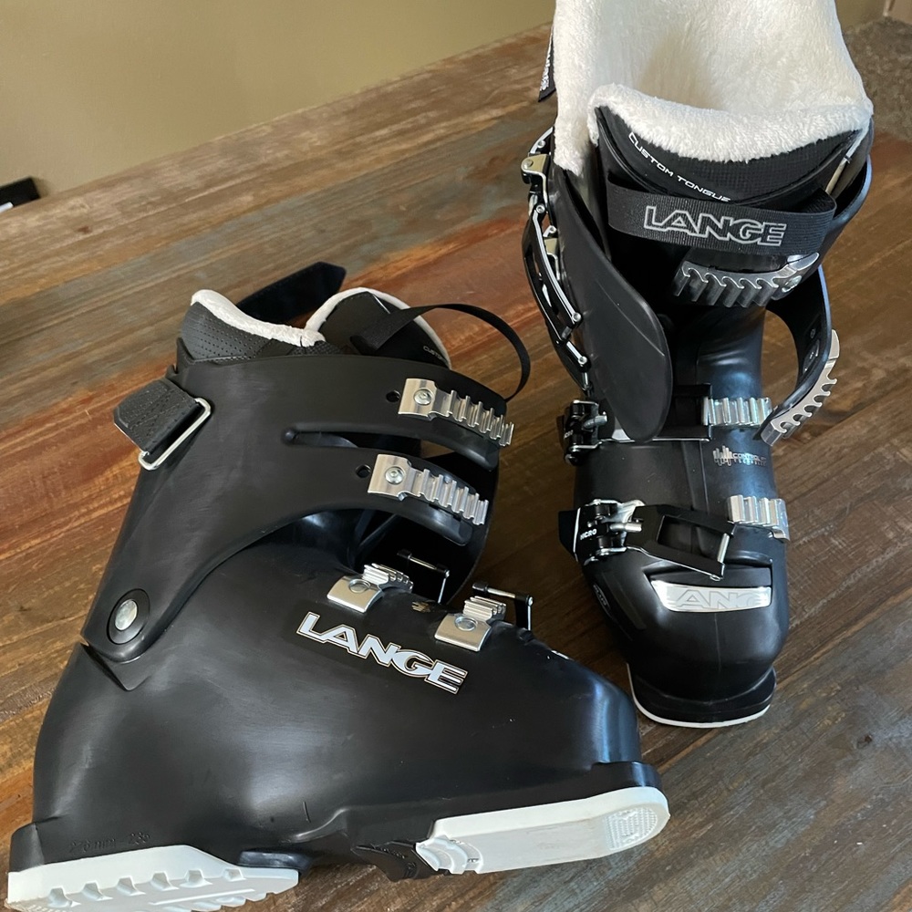 Lange 80 RX Women's Ski Boots NWOT
